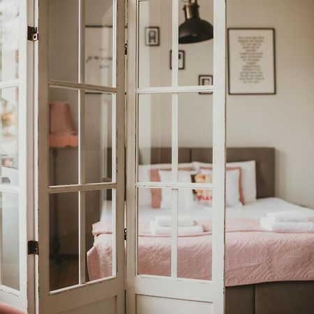 Apartamenty W Kamienicy Sieradz Exterior foto
